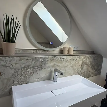 Stilvolle Auszeit- Nahe Therme Und Phantasialand דירה *