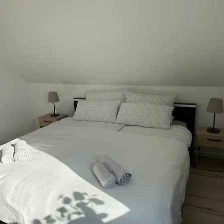 Stilvolle Auszeit - Koeln Bonn - Nahe Therme Und Phantasialand - Bis 5 Personen Familienfreundlich شقة Swisttal