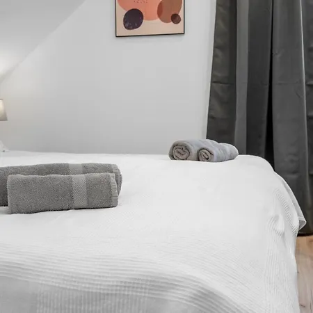 Stilvolle Auszeit - Koeln Bonn - Nahe Therme Und Phantasialand - Bis 5 Personen Familienfreundlich Apartmán