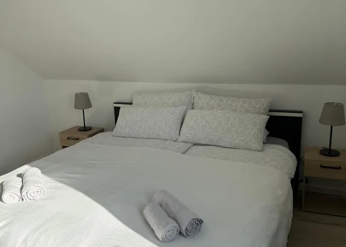 Stilvolle Auszeit - Koeln Bonn - Nahe Therme Und Phantasialand - Bis 5 Personen Familienfreundlich شقة Swisttal